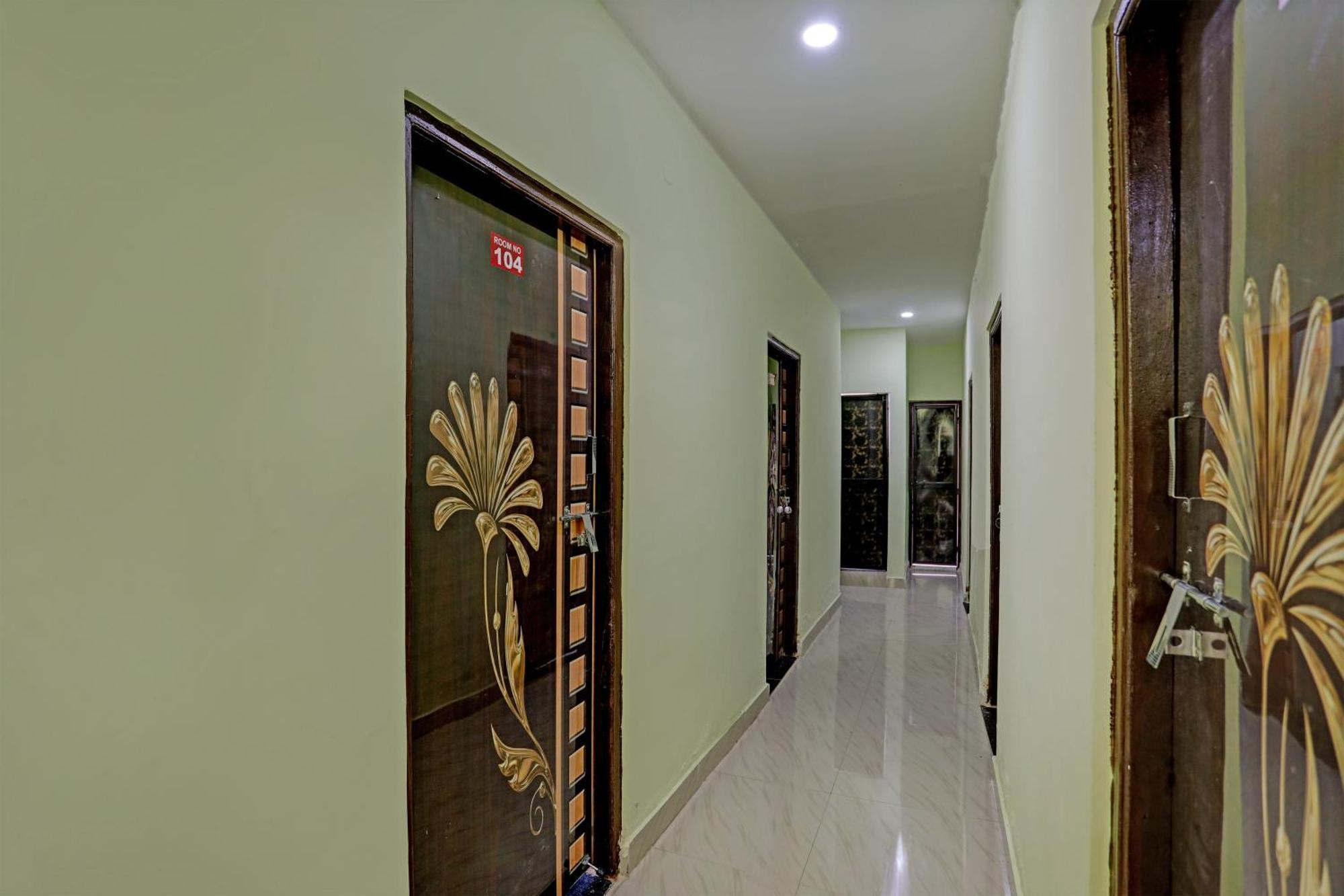 Spot On Hotel Leo Star Chandrapur ภายนอก รูปภาพ