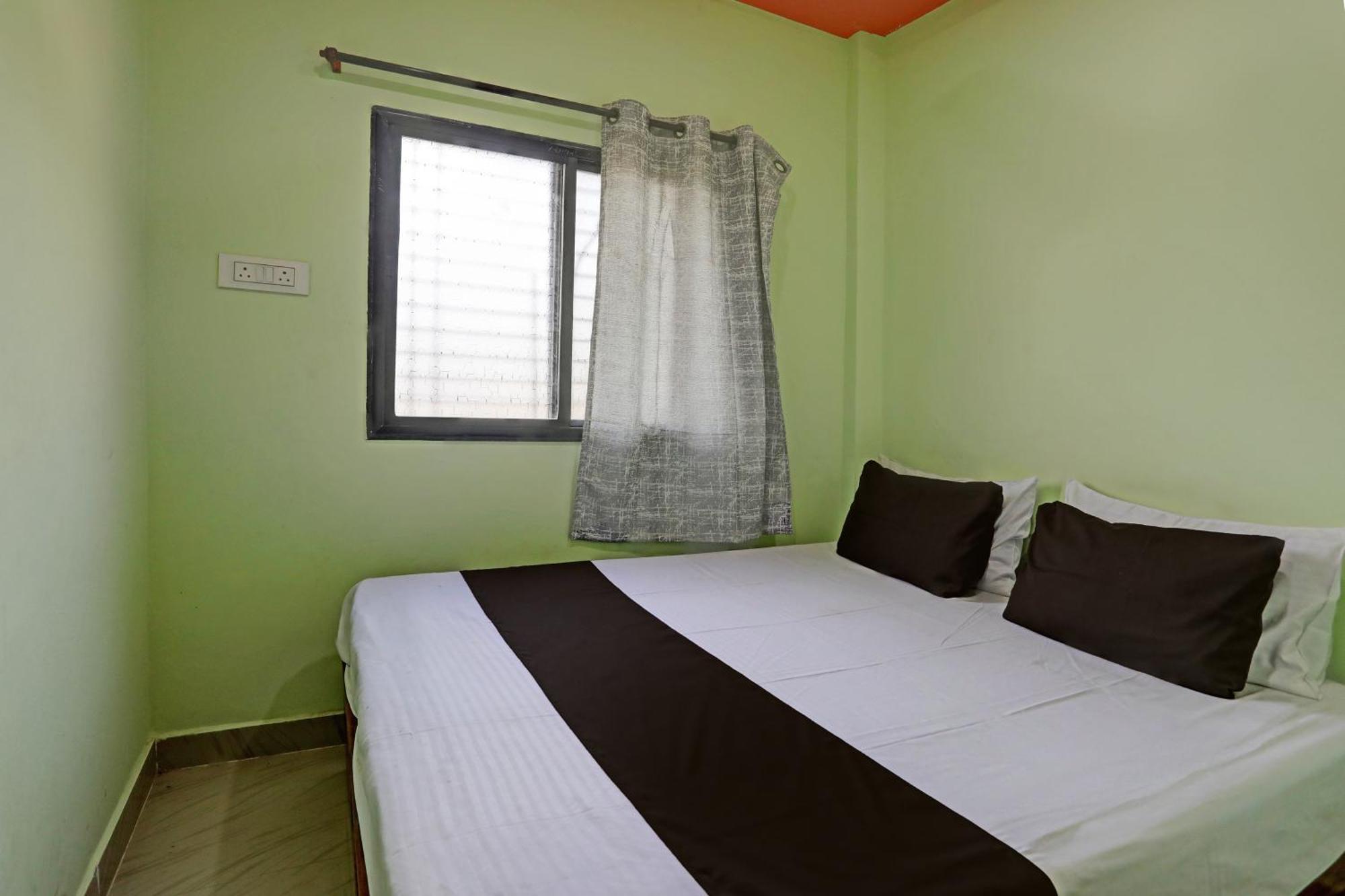 Spot On Hotel Leo Star Chandrapur ภายนอก รูปภาพ