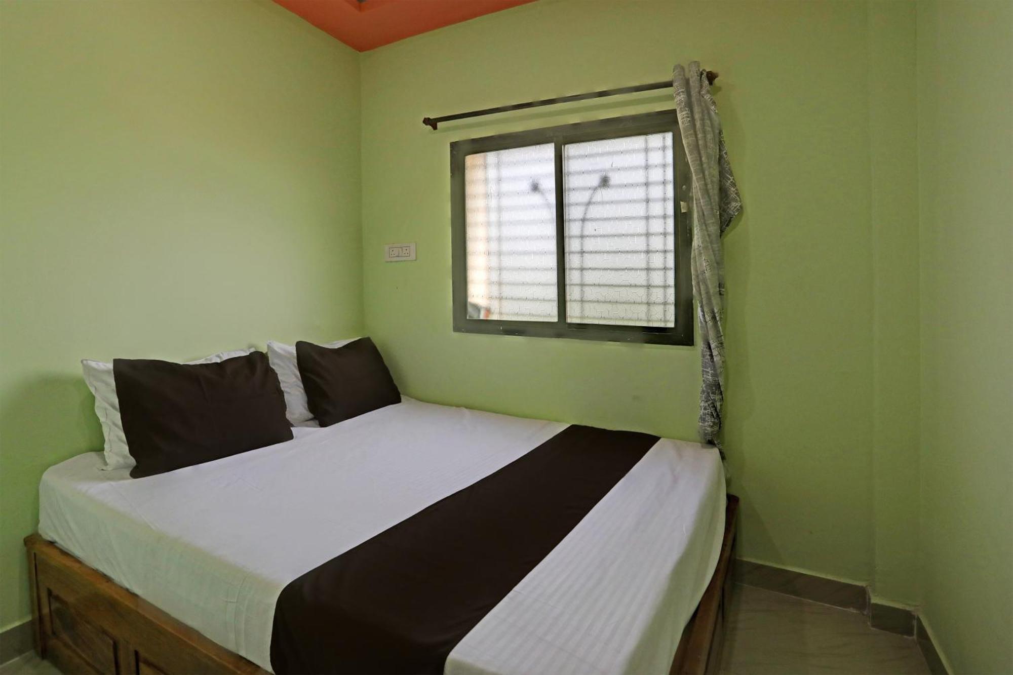 Spot On Hotel Leo Star Chandrapur ภายนอก รูปภาพ