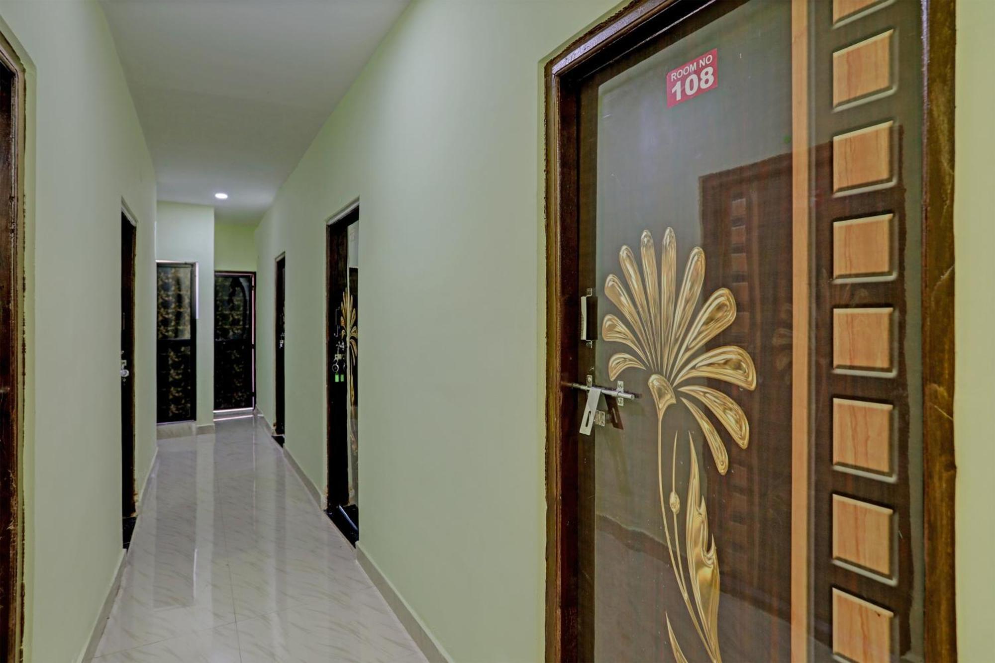 Spot On Hotel Leo Star Chandrapur ภายนอก รูปภาพ